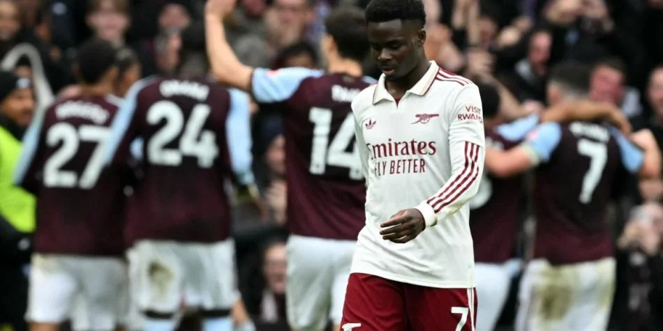 img of Aston Villa acabó con el invicto del Arsenal de Hincapié